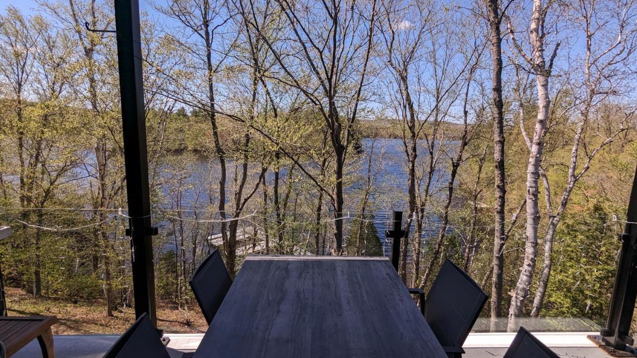 Le Riverain - Condo Neuf Au Bord De L'Eau Shawinigan Exterior photo