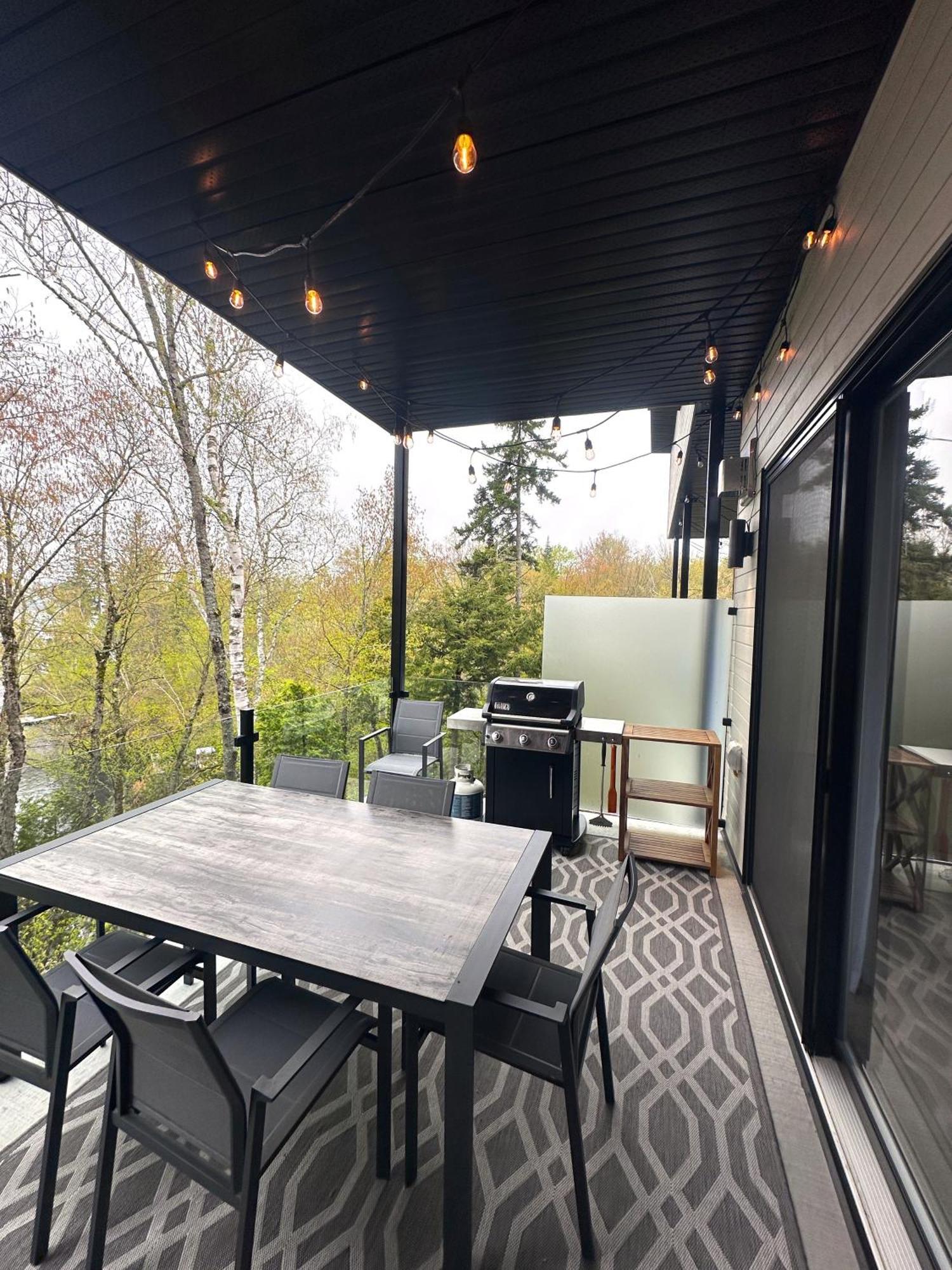 Le Riverain - Condo Neuf Au Bord De L'Eau Shawinigan Exterior photo